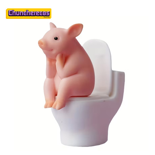 Cerdito-Decorativo-Costa-Rica-Chuncherecos Figura Decorativa de Cerdito en Inodoro en Costa Rica, Chuncherecos